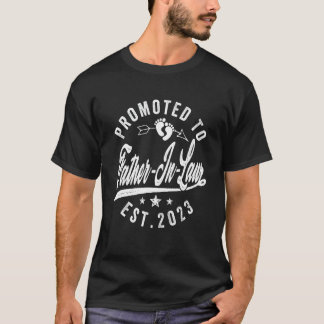 Mens Mens Promoted To Father In Law 2023 Pregnancy T-Shirt
