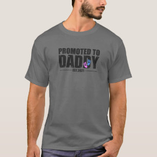 Mens PROMOTED TO DADDY 2021 New Father Twins Pink T-Shirt