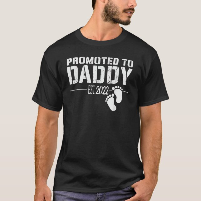 Mens Promoted To Daddy 2022   For New Dad First Ti T-Shirt (Front)