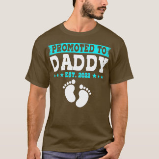 Mens Promoted To Daddy Est 2022 First Time Father' T-Shirt