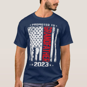 Mens Promoted To Grandfather 2023 Funny Fathers Da T-Shirt