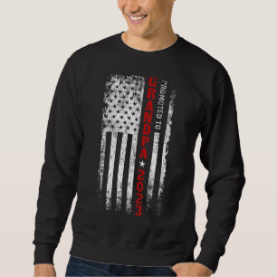 Mens Promoted To Grandpa 2023 First Time Fathers D Sweatshirt