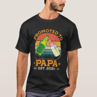Mens Promoted to Papa 2021 for First Time Fathers T-Shirt