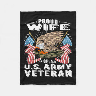 Mens Proud Wife Of A Military Veteran - Military Fleece Blanket