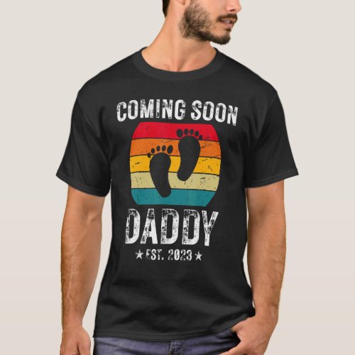 Mens Retro Sunset Coming Soon Daddy 2023 First Tim T_Shirt