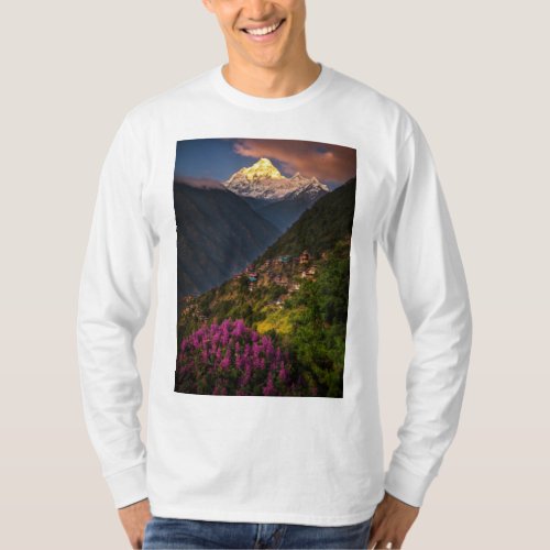 Mens Tshirt with Mount Everest Image