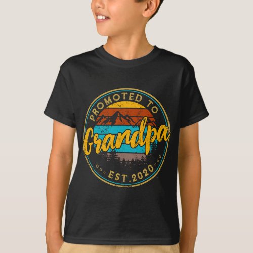 Mens Vintage New Grandpa 2020 Gift Promoted to Gra T_Shirt