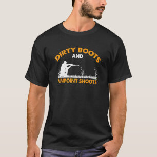 Mens Waterfowl Hunting For An Flying Duck Hunting  T-Shirt