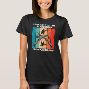 Mens Waterfowl Hunting For An Flying Duck Hunting  T-Shirt