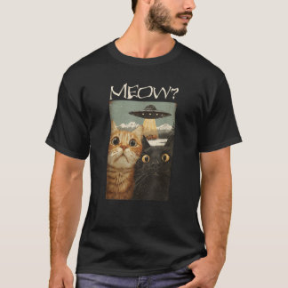 Meow Funny Cats UFO Vintage Cat Lovers Alien Space T-Shirt