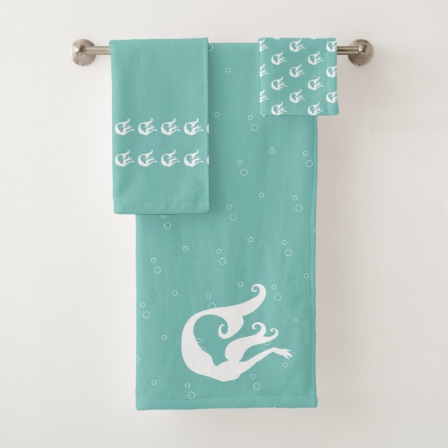 Mermaid Tidal Teal Blue and White Bath Towel Set (Insitu)