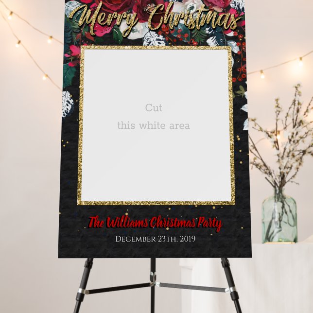  Merry Christmas Wreath Photo Booth Foam Board (In Situ (Stand))