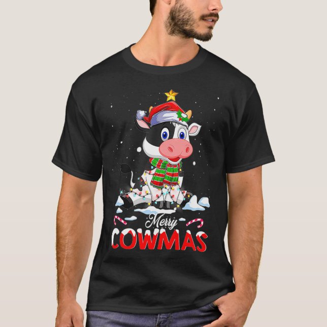 Merry Cowmas Funny Cow Santa Hat Christmas PJs Xma T-Shirt (Front)