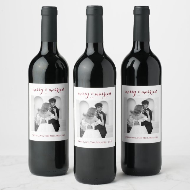 Merry & Married - Personalized Newlywed Christmas  Wine Label (Bottles)