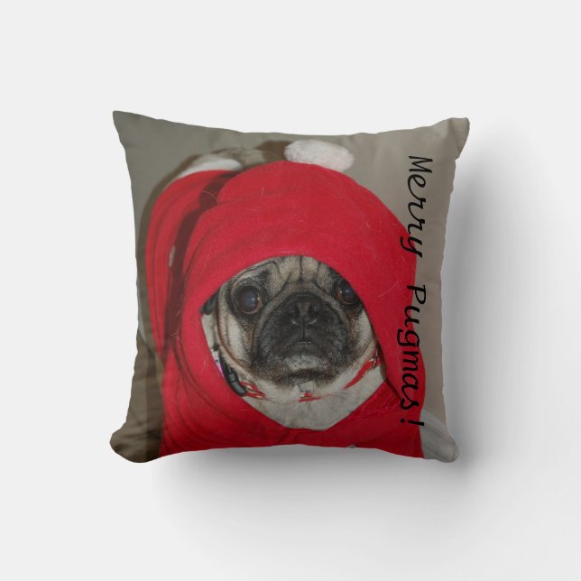 Merry Pugmas ! Throw Pillow (Front)