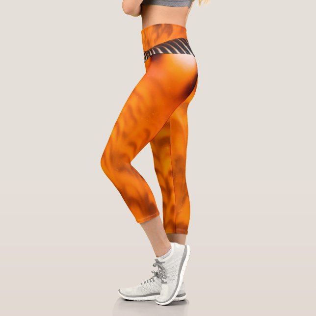 Mesmerizing seashell capri leggings (Left)