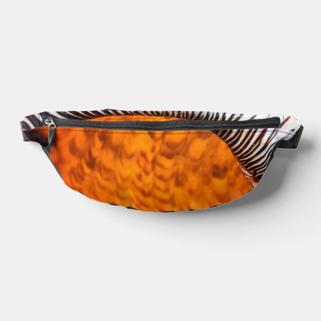 Mesmerizing seashell fanny pack (Lay Down)
