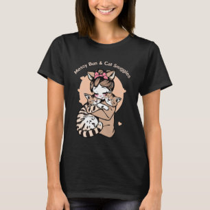 Messy Bun & Cat Snuggles – Cute Cat Mom T-Shirt
