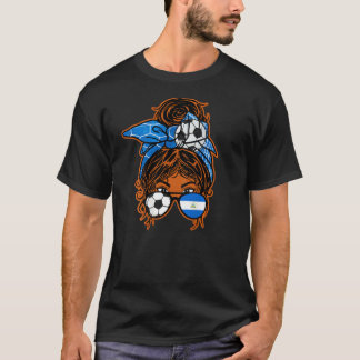Messy Bun Hair Brown Skin Soccer Girl Nicaragua Je T-Shirt