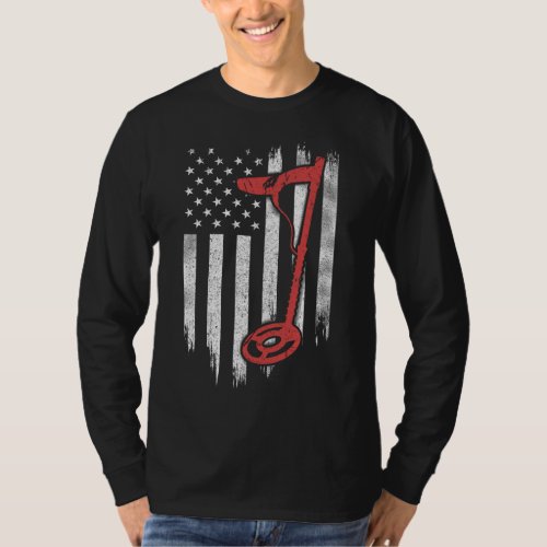 Metal Detecting American Flag T_Shirt