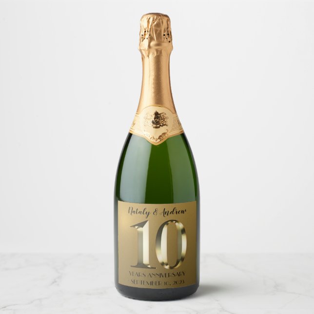 Metallic golden 10th Wedding Anniversary Sparkling Wine Label (Front)
