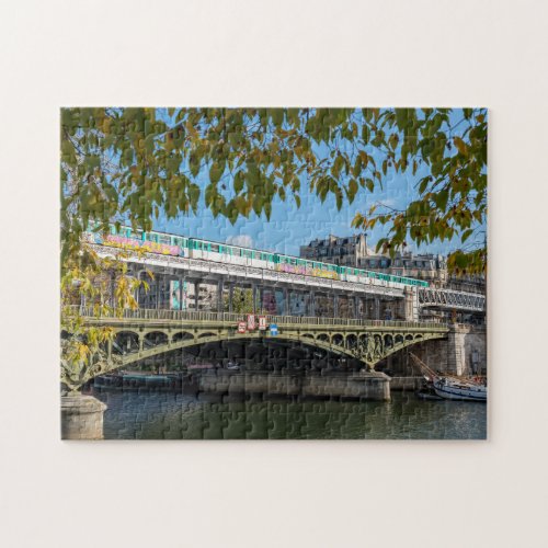 Metro on Bir_Hakeim  bridge_ Paris France Jigsaw Puzzle