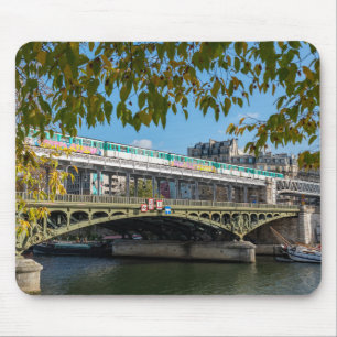 Metro on Bir-Hakeim bridge- Paris, France Mouse Pad