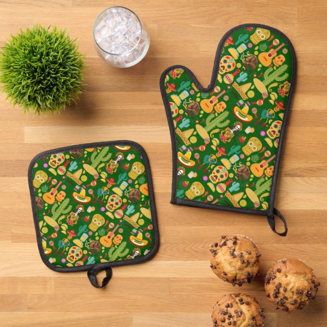 Mexican Icons Pattern Oven Mitt & Pot Holder Set (Top Down)