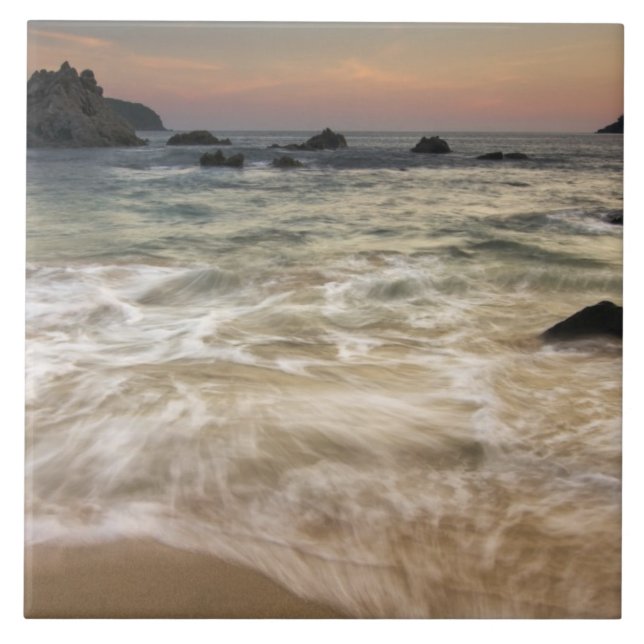 Mexico, Guerrero, Zihuatanejo.  Surf along a Tile (Front)