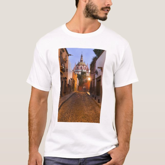 Mexico, San Miguel de Allende. Early morning T-Shirt (Front)
