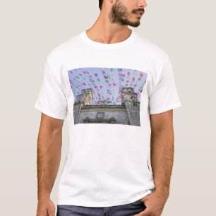 Mexico, Yucatan, Valladolid, La Parraquia de San T-Shirt