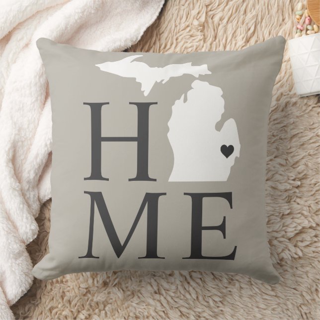 Michigan Home Gray White State Heart Throw Pillow (Blanket)
