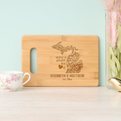 Michigan state map outline newly weds USA Cutting Board