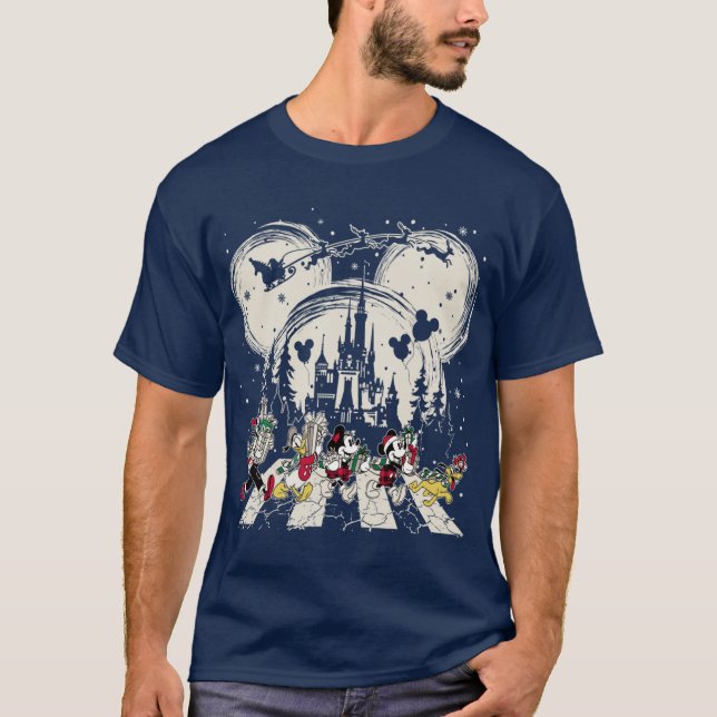 Mickey and Friends Christmas friends T-Shirt (Front)