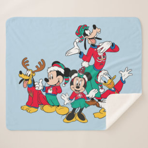 Mickey & Friends   Christmas Outfits Sherpa Blanket