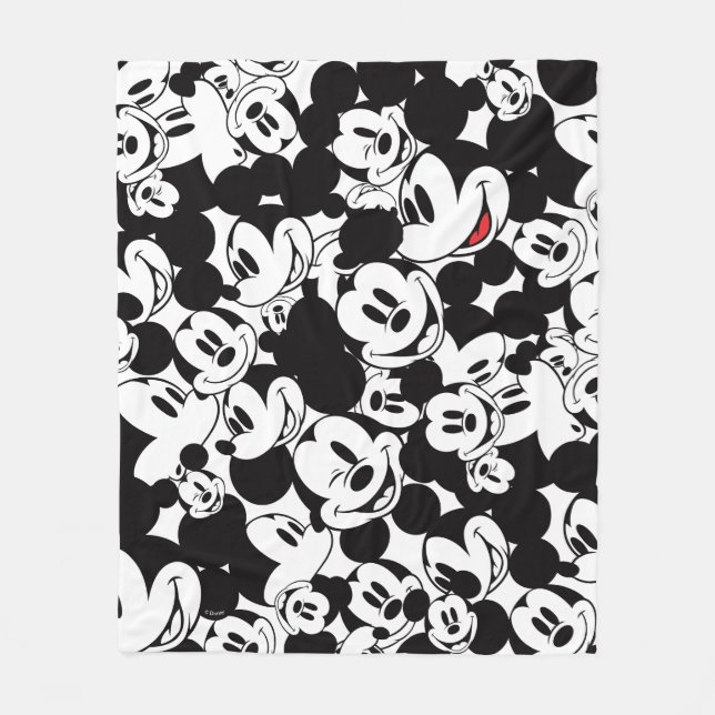 Mickey & Friends | Classic Mickey Pattern Fleece Blanket (Front)
