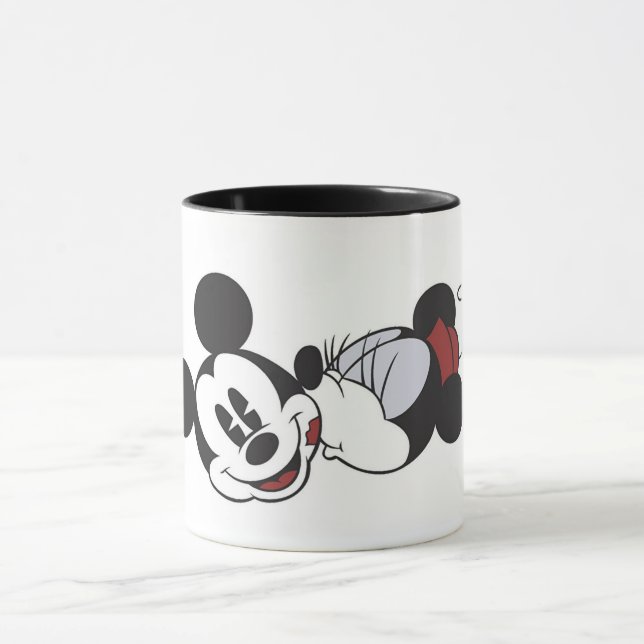 Mickey & Friends classic Minnie kissing Mickey Mug (Center)