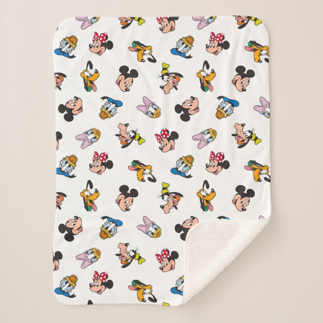 Mickey & Friends Smiling Faces Pattern Sherpa Blanket (Front)
