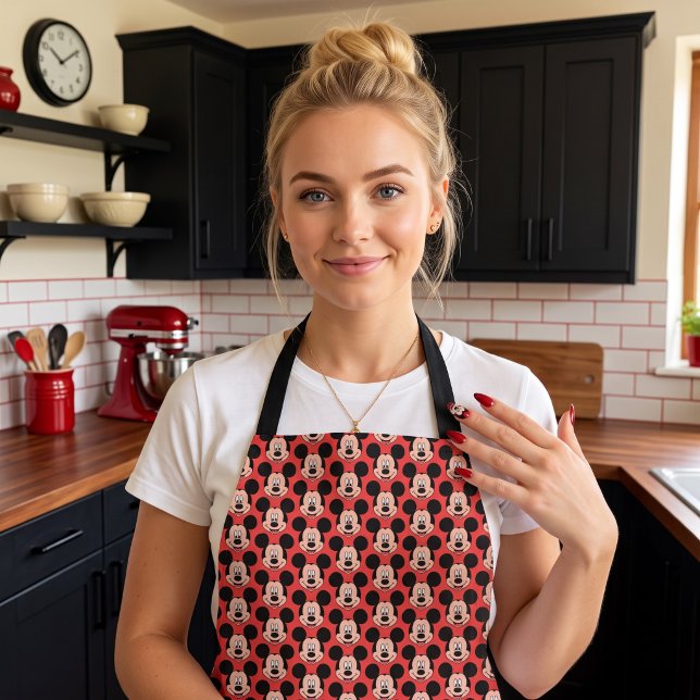 Micky Apron (Creator Uploaded)