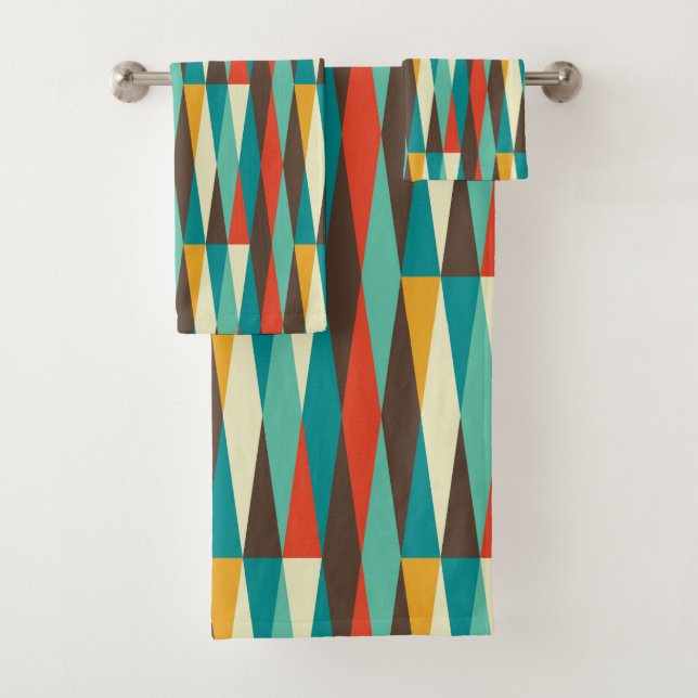 Mid-Century Modern Bath Towel, Diamond Pattern Bath Towel Set (Insitu)