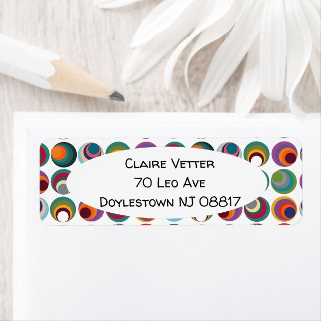 Mid-Century Modern Circles Label (Insitu)