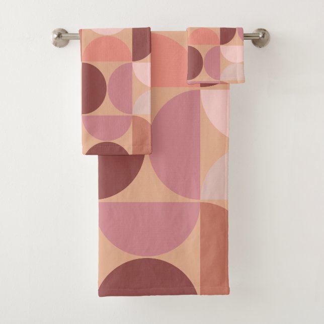 Mid Century Modern Pattern Peach Fuzz Bath Towel Set (Insitu)