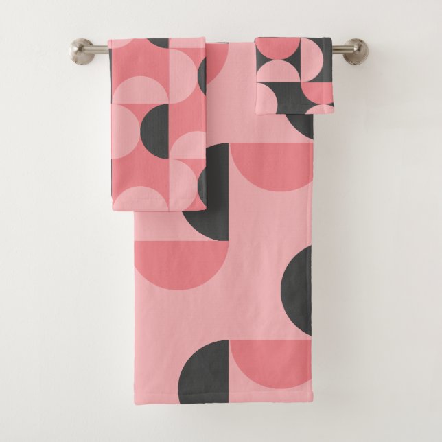 Mid-Century Modern Pink and gray      Bath Towel Set (Insitu)