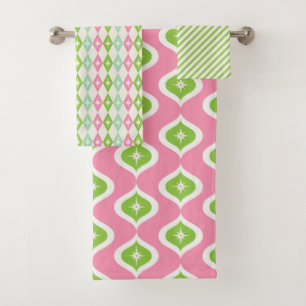 Mid Century Pink & Green Geometric Christmas Bath Towel Set