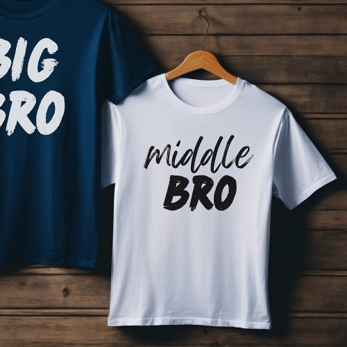 MIDDLE BRO baby brother announcement sibling gift Toddler T_shirt