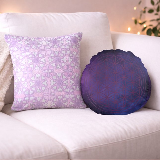 Midnight Aura – Color of Heart Round Pillow (Creator Uploaded)
