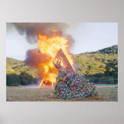 MIDSOMMAR MAY QUEEN  DANI ARDOR  FLORENCE PUGH POSTER