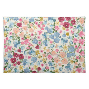 Midsummer meadow, blooming plant pattern. cloth placemat