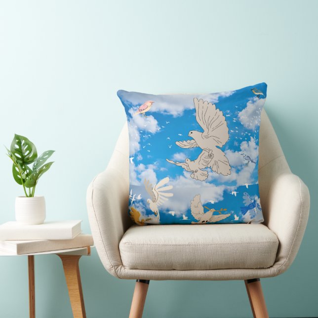 Mikitiez white bird blue sky summer beach freedom  throw pillow (Chair)