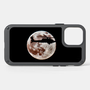 Military Helicopter Against the Moon at Night Speck iPhone 12 Case